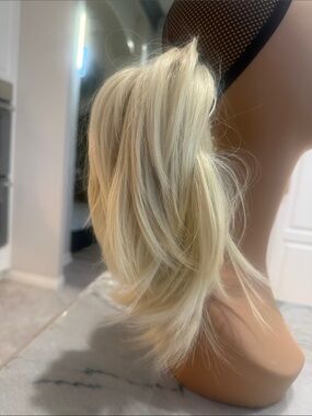 Blonde Claw Clip-In Hair Extension - Natural Light Blonde